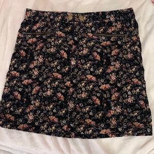 MOSSIMO Floral Pattern Skirt ~ Size:04